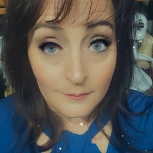 Meet your Posher, Ramona